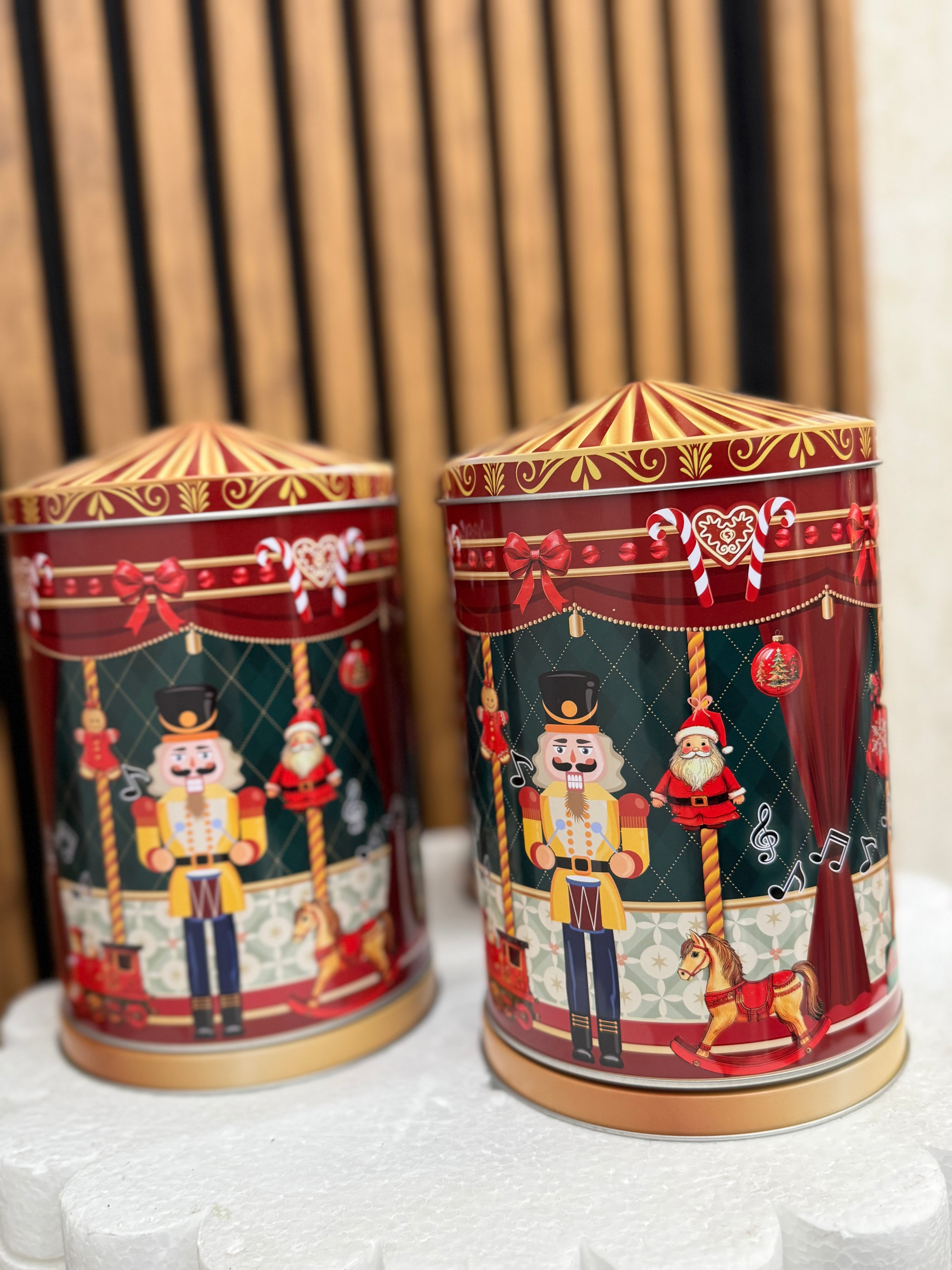Scatola di Latta Carillon Natalizia – Giostra di Natale (13×20 cm)
